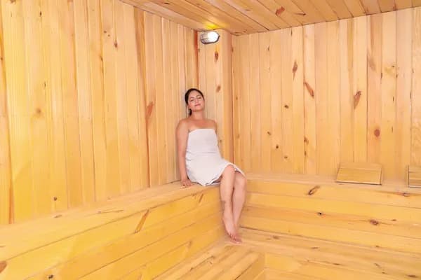 Inside the Glow: How Hemlock Infrared Saunas Redefined My Idea of Home Wellness Cover