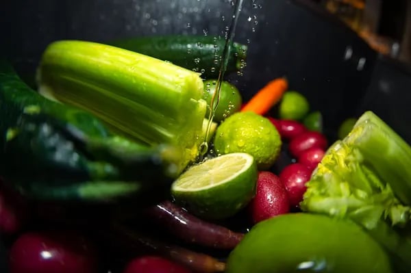 Choosing the Right Vegetable Chopper: A Practical Guide to Faster and Easier Meal Preparation Cover